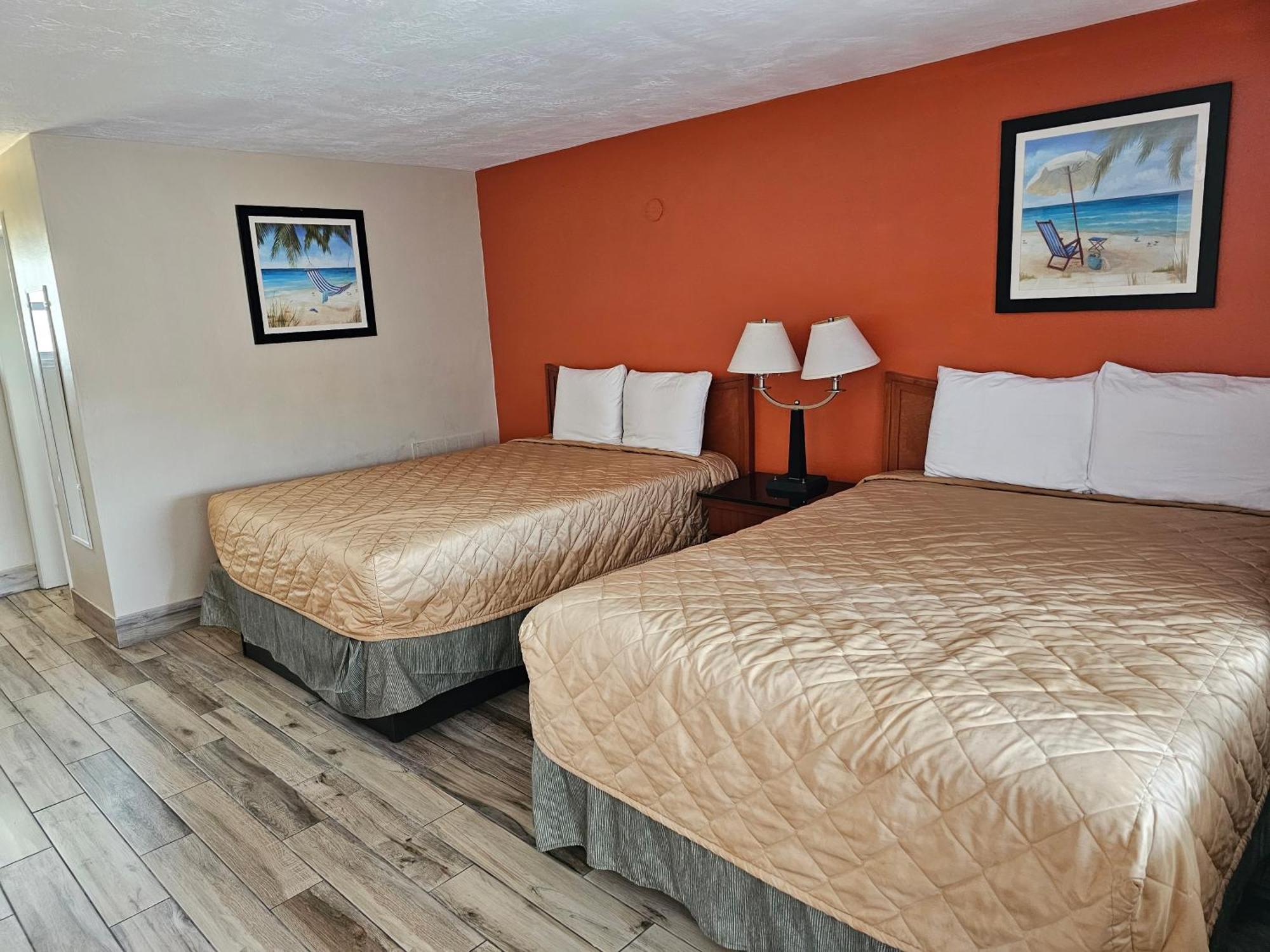 Three Oaks Motel - ไททัสวิลล์ ห้อง รูปภาพ